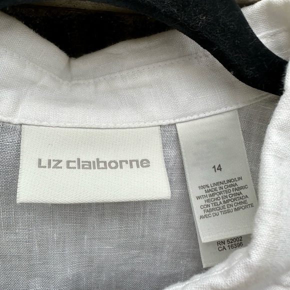 Liz Claiborne 100% Linen White Pleated Detail Collared Plus Size Button Down Top - Picture 5 of 8